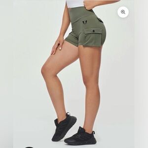 Olive green firm abs Scrunch Butt Cargo Shorts